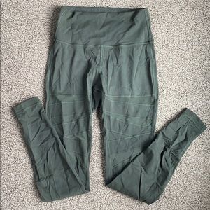 Olive Green Lululemon mesh striped Leggings (6)